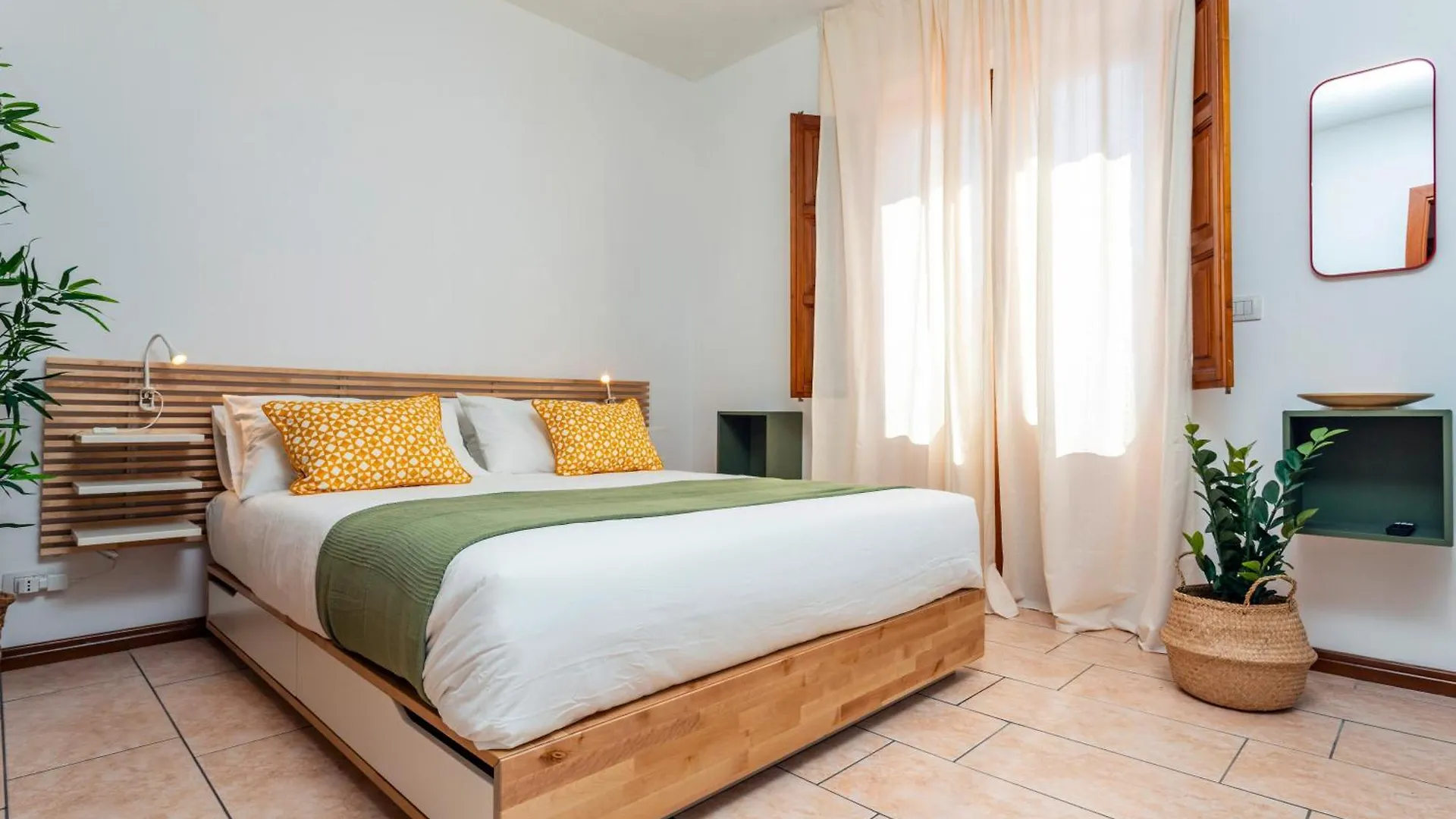 Home Centrum 1 Giarre